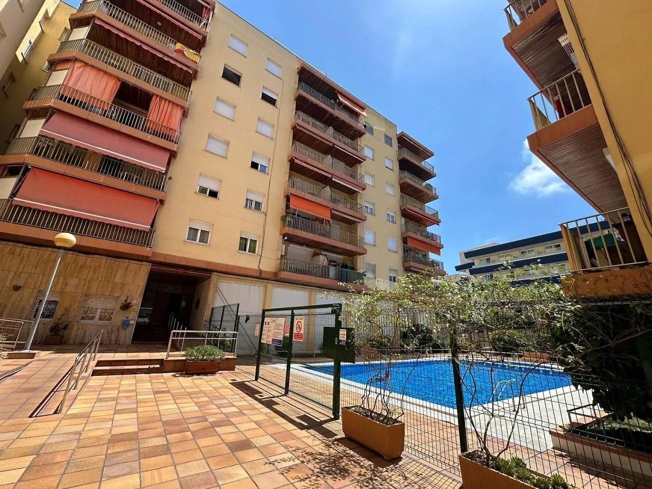 Trimaran Apartments Lloret de Mar